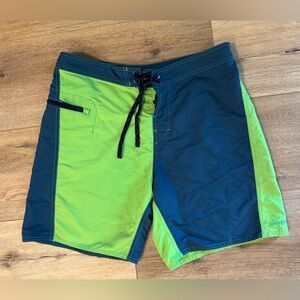 Patagonia Men's Minimalist Unlined Wavefarer Board Shorts - 19" Size 34